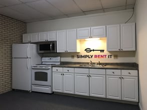 Building Photo - 210 N Main St