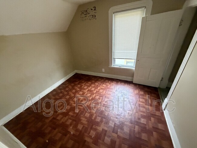 Foto del edificio - 2647 Fremont Ave N