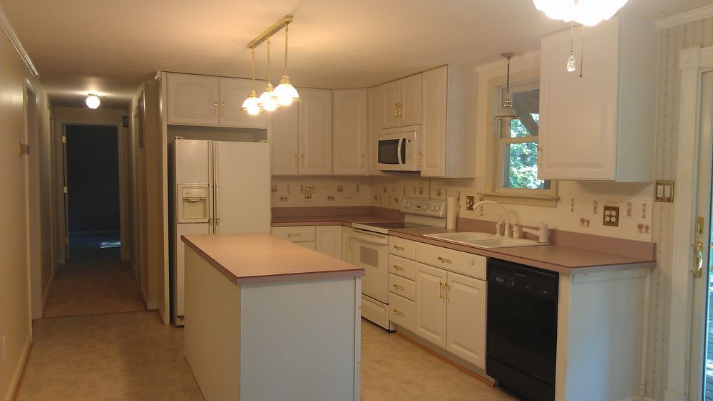 Building Photo - 7149 Rogues Rd