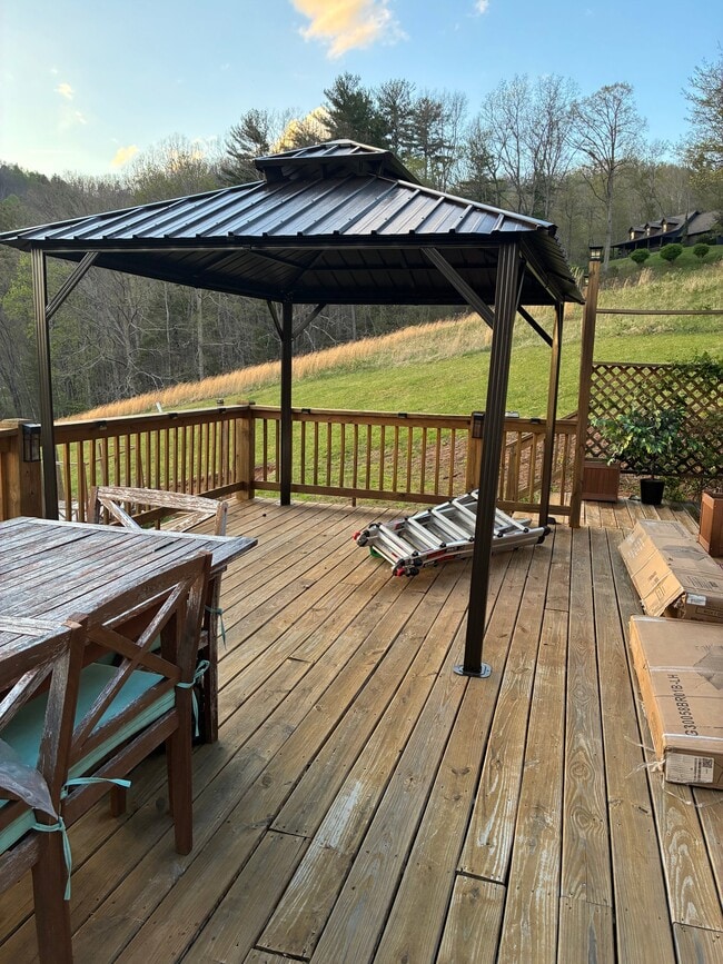 Foto del edificio - 111 Sunrise Ln