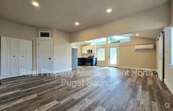 Building Photo - 217 Ave D