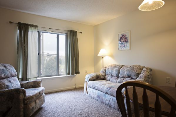 Sala de estar - Belleville Co-op