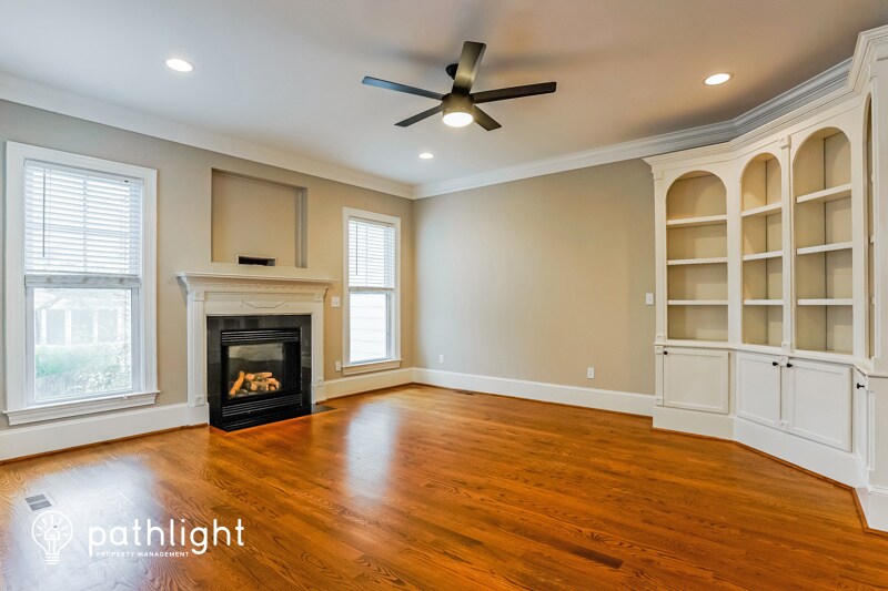Foto principal - 415 Stranraer Ct