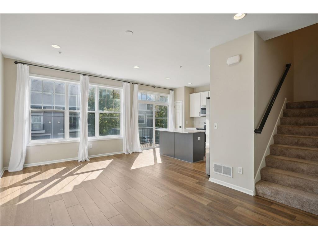 Primary Photo - 408 Proft Pl