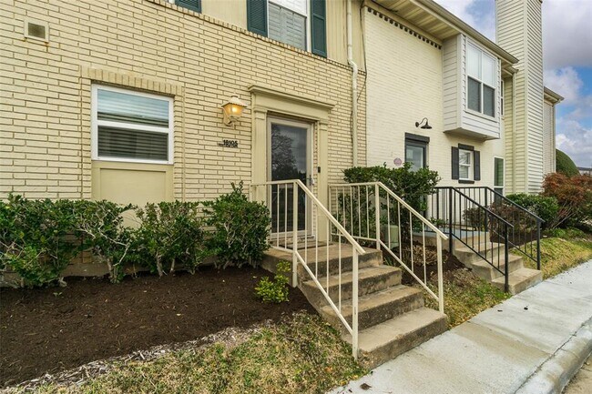 Foto del edificio - 18105 Heritage Ln