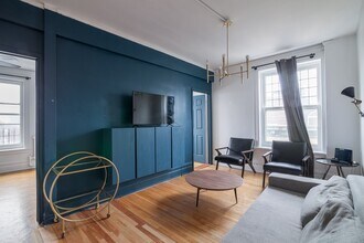 Building Photo - 1245 Rue St Marc