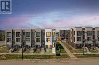 Building Photo - 48 Bateson St