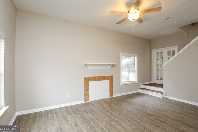 Building Photo - 4863 Hairston Pl