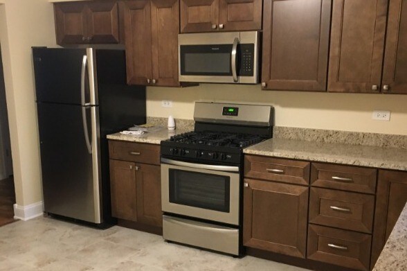 812 W Spring St Unit 812 South Elgin Il 60177 Apartment For