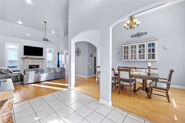 Foto del edificio - 38 Riviera Dr