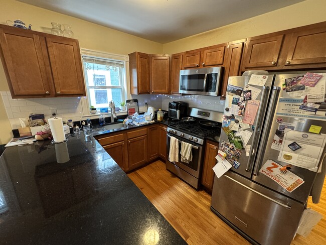 Building Photo - 42 Gorham St