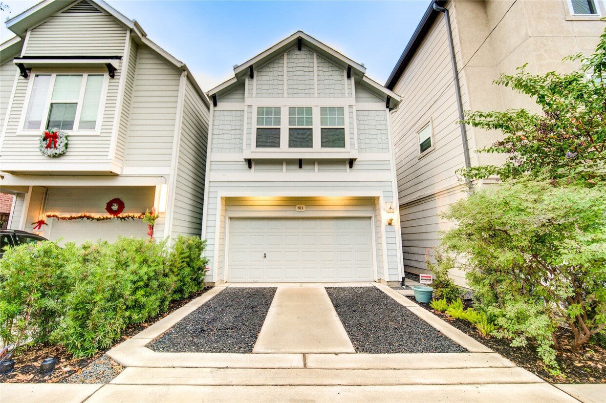 Primary Photo - 811 Malone St