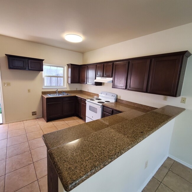 Building Photo - 1007 Emerald Valley Dr