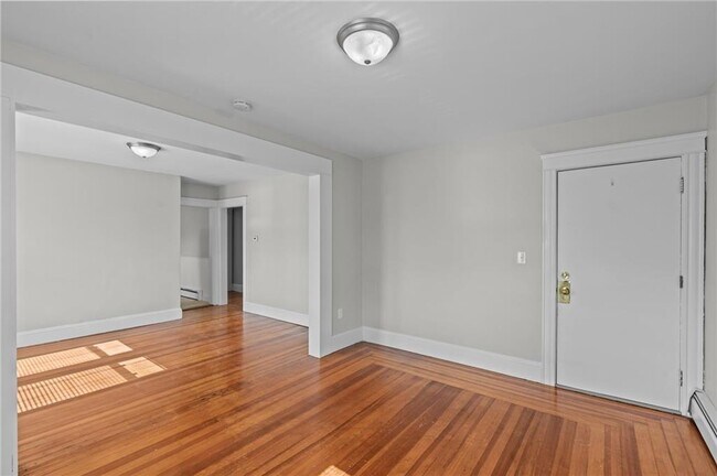 Foto del edificio - 28 Island Ave