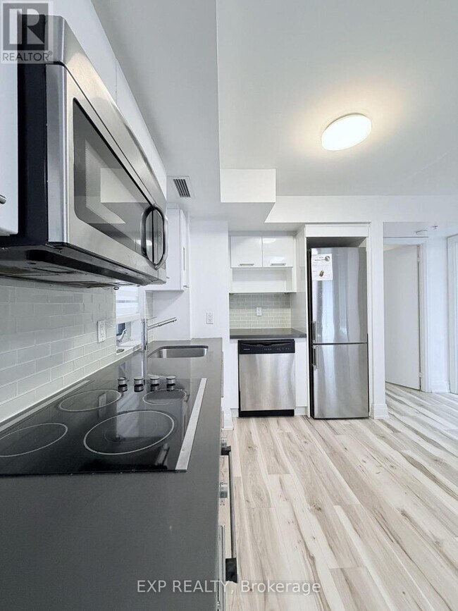 Photo du bâtiment - 555 Wilson Ave