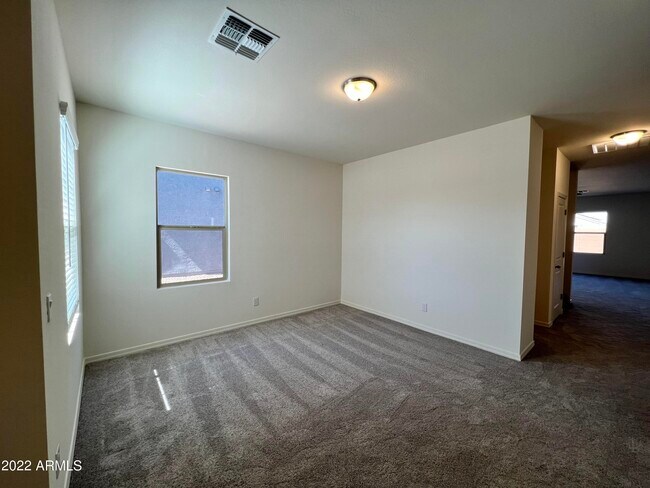 Building Photo - 2446 Alonso Dr