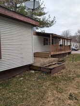 Building Photo - 16 E Manor St