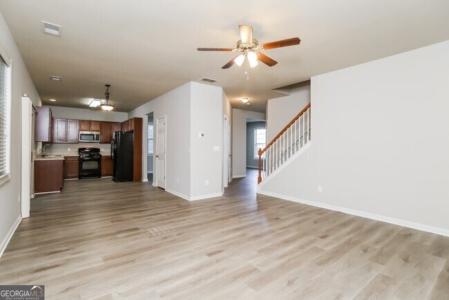Building Photo - 182 Diamond Ridge Ave