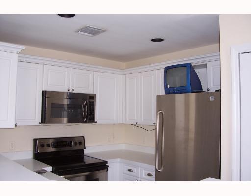 Building Photo - 660  FernStreet 660 West Palm Beach Fl 33401
