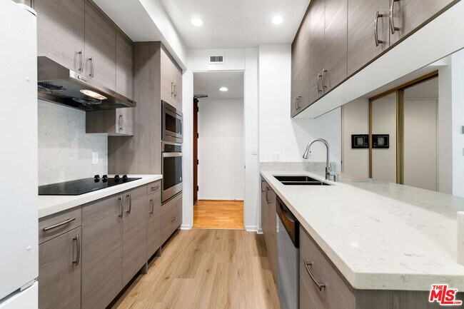 Foto del edificio - 515 Ocean Ave
