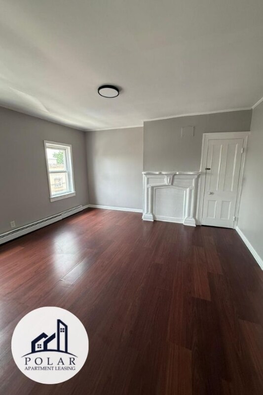 Primary Photo - 315 E Jersey St