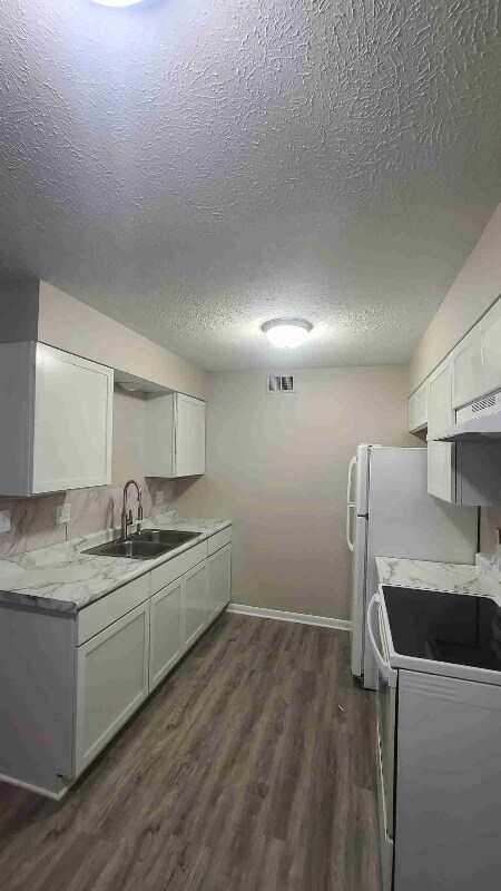 Building Photo - 1714 Autumn Dr