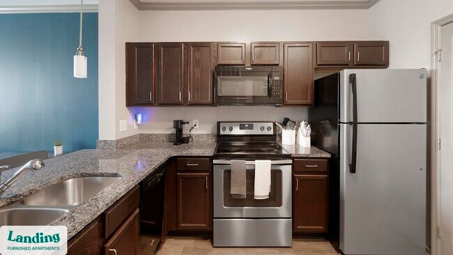 Foto del edificio - 225 Walden Village Ln