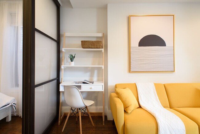 Building Photo - 69a Clinton St