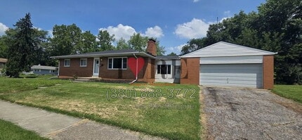 Building Photo - 906 Garvey Rd