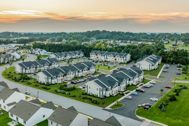 Building Photo - Market Square