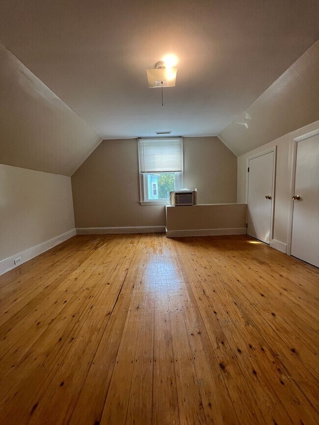 Foto del edificio - Cozy, Unique Cambridge 1 Bed near Harvard ...