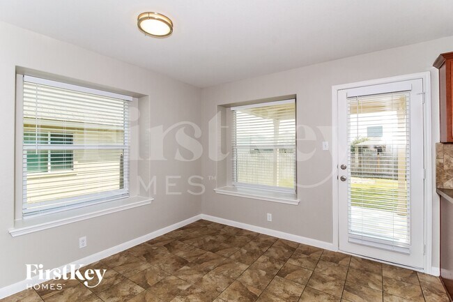 Building Photo - 2138 Brinkley Dr