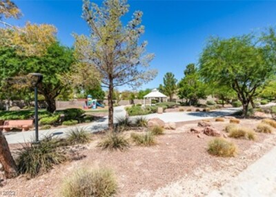 Foto del edificio - 6213 Capehart Falls St