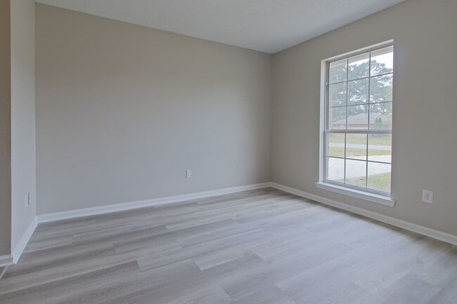 Building Photo - 52 Pheasant Way