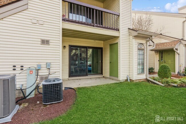 Foto del edificio - 705 Sunshine Ct