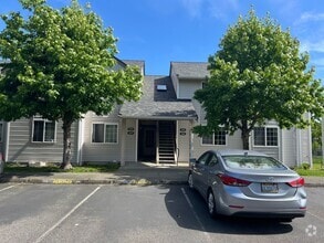 Building Photo - 4244 Wintergreen Cir