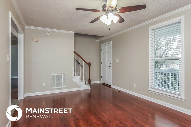 Foto del edificio - 1104 Buttercup Ln