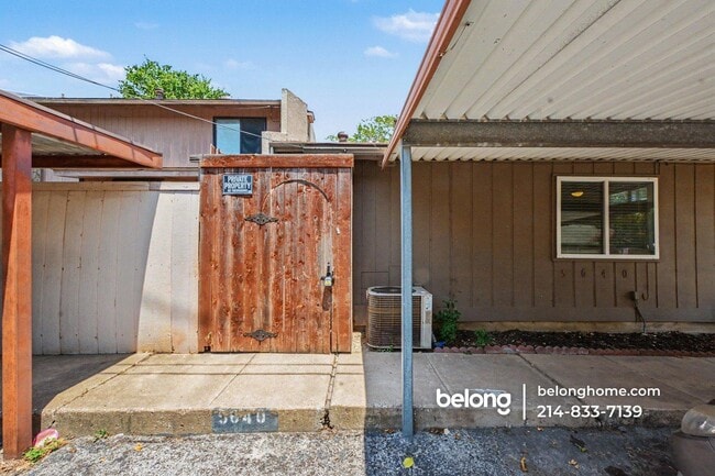 Building Photo - 5640 Harvest Hill Rd