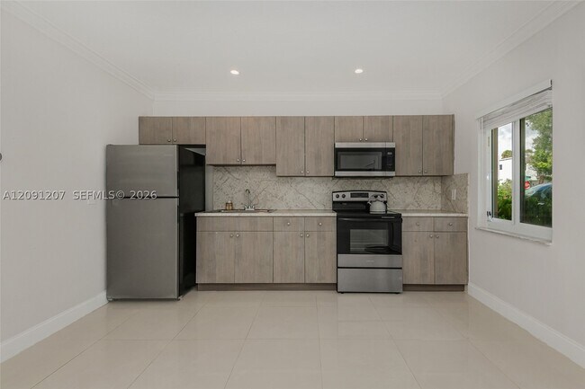Foto del edificio - 2307 SW 17th Ave