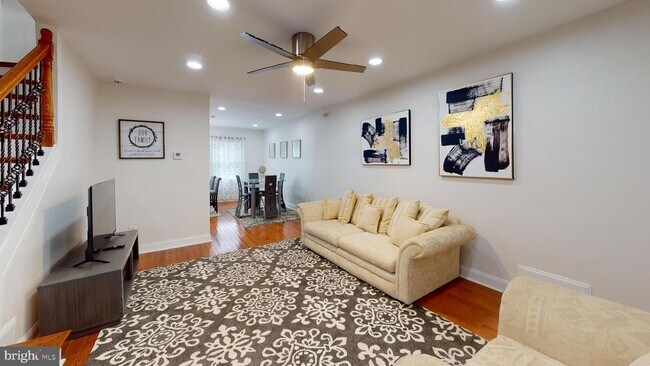 Foto del edificio - 52 Crittenden St NE