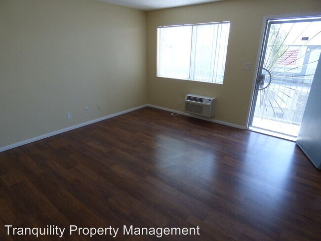 Foto del edificio - 960-990 Coleen Ct