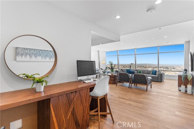 Foto del edificio - 900 W Olympic Blvd