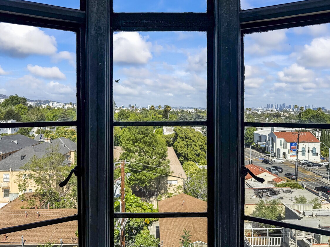 Foto principal - 1314 Hayworth Ave