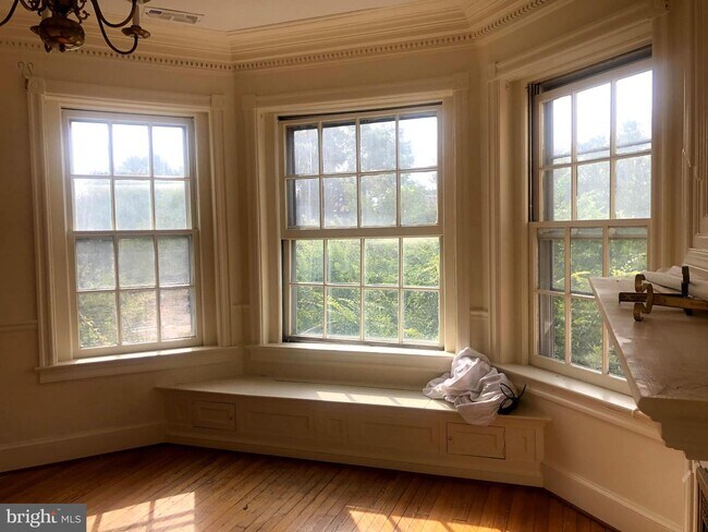 Foto del edificio - 648 South Carolina Ave SE