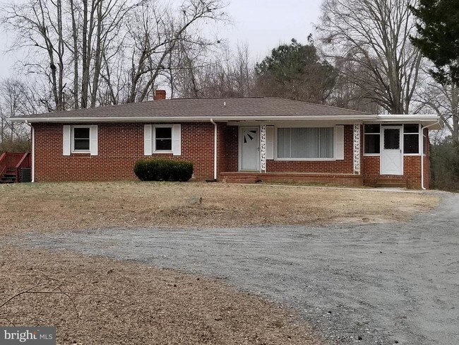 Foto del edificio - 13420 Ladysmith Rd