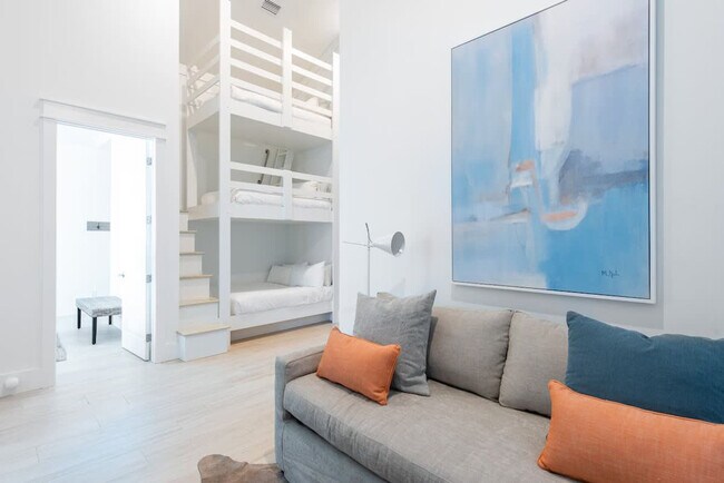 Foto del edificio - 22343 Front Beach Rd