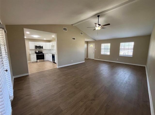 Foto del edificio - 515 English Oak St