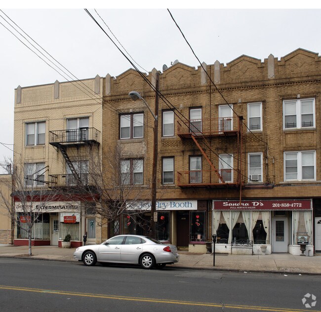 1067 Avenue C Bayonne, NJ 07002 Rentals Bayonne, NJ