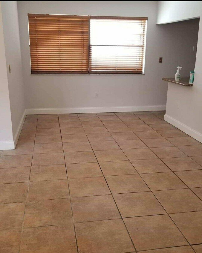 Foto del edificio - 10309 NW 9th St Cir
