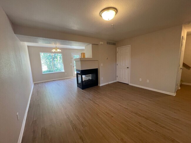 Building Photo - 1731 Morningside Dr